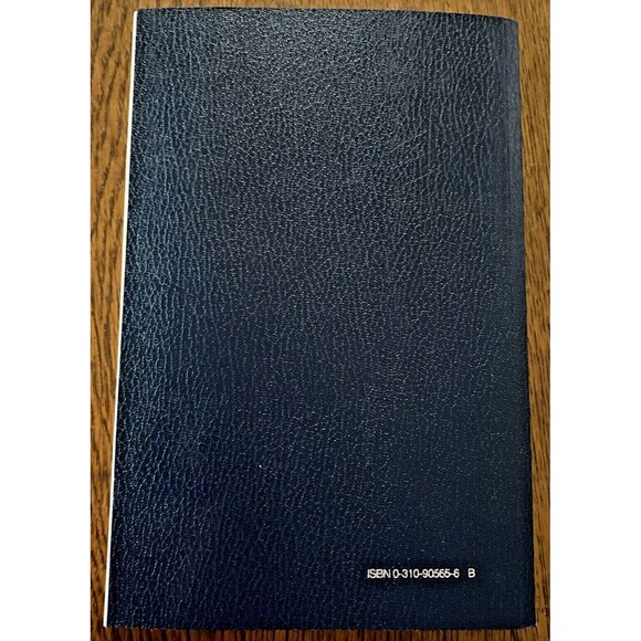 Thinline Holy Bible-NIV by Zondervan 1996 Navy Blue VERY GOOD - Picture 2 of 8